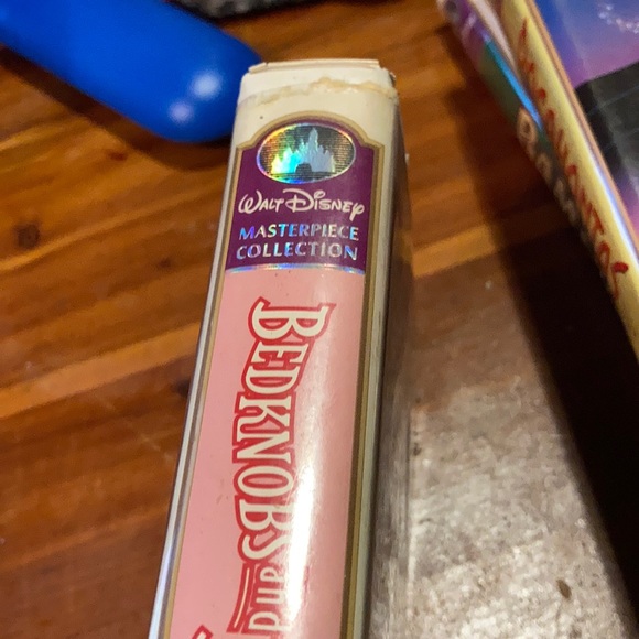 Bedknobs and Broomsticks Disney Masterpiece VHS016 - Picture 2 of 5